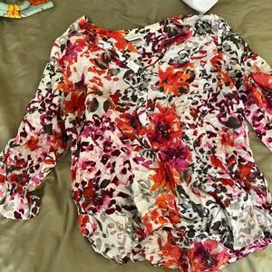 Floral top